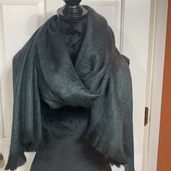 Artisan Accessories - Alpaca and Wool Scarf, Artesania Yarina, Made in Ecuador, Forest Green